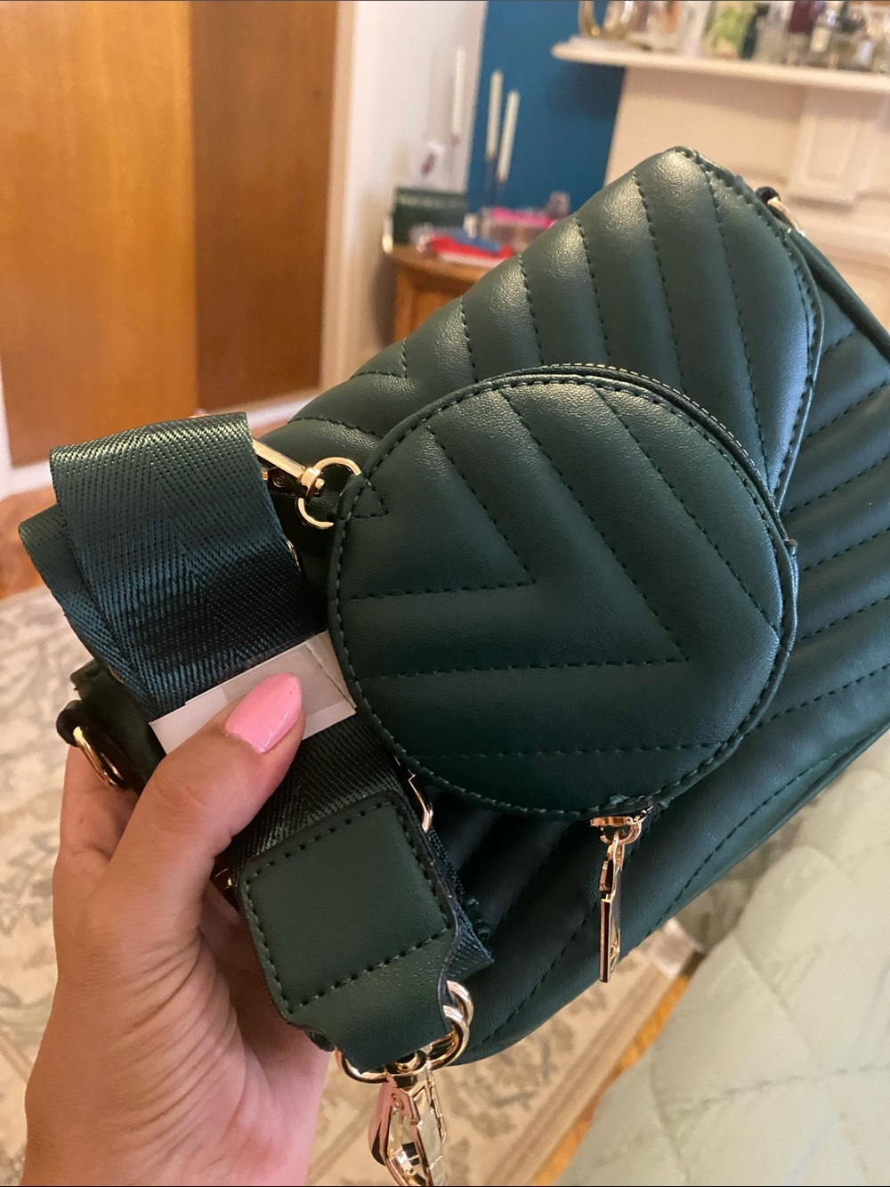 Quilted Crossbody Bag - guitar strap & chain strap included 8 by 6 by 3 - Picture 4 of 15